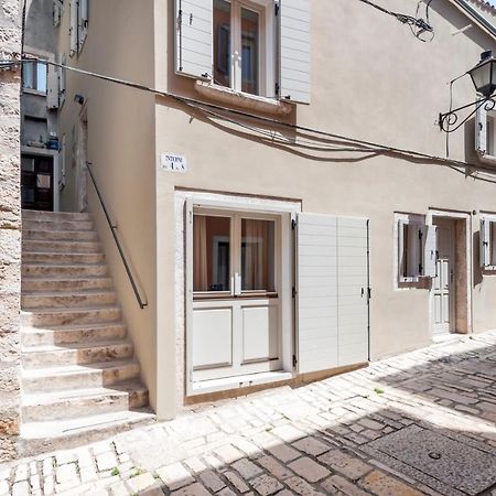 Calnova Suites Rovinj Exterior photo