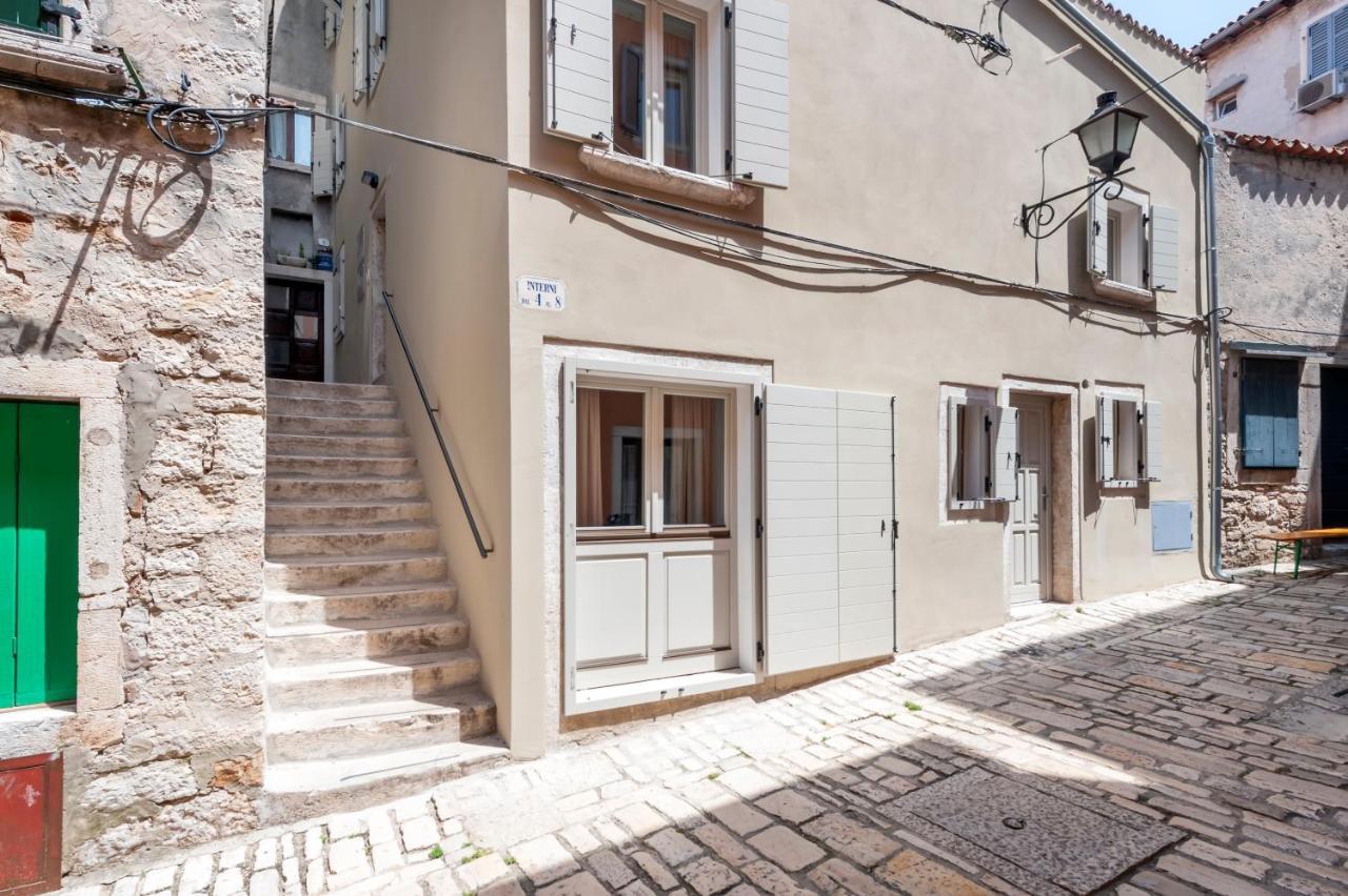 Calnova Suites Rovinj Exterior photo